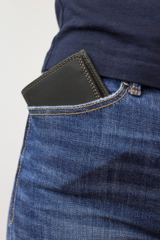 Mini Geldbörse extra dünn mit Klappe im Hochformat LEAS MCL in Echt-Leder, schwarz